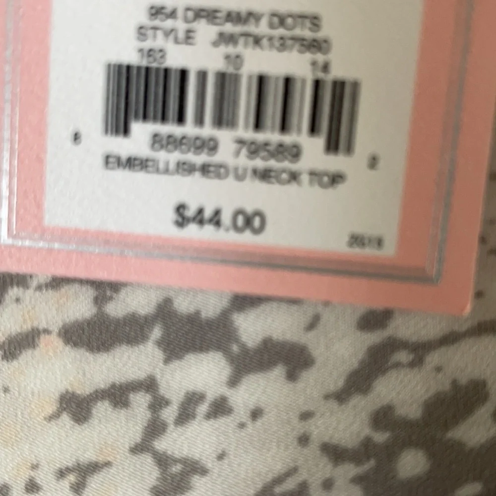 NWT Juicy Couture Cold Shoulder Top White Multi Size small - Picture 7 of 9